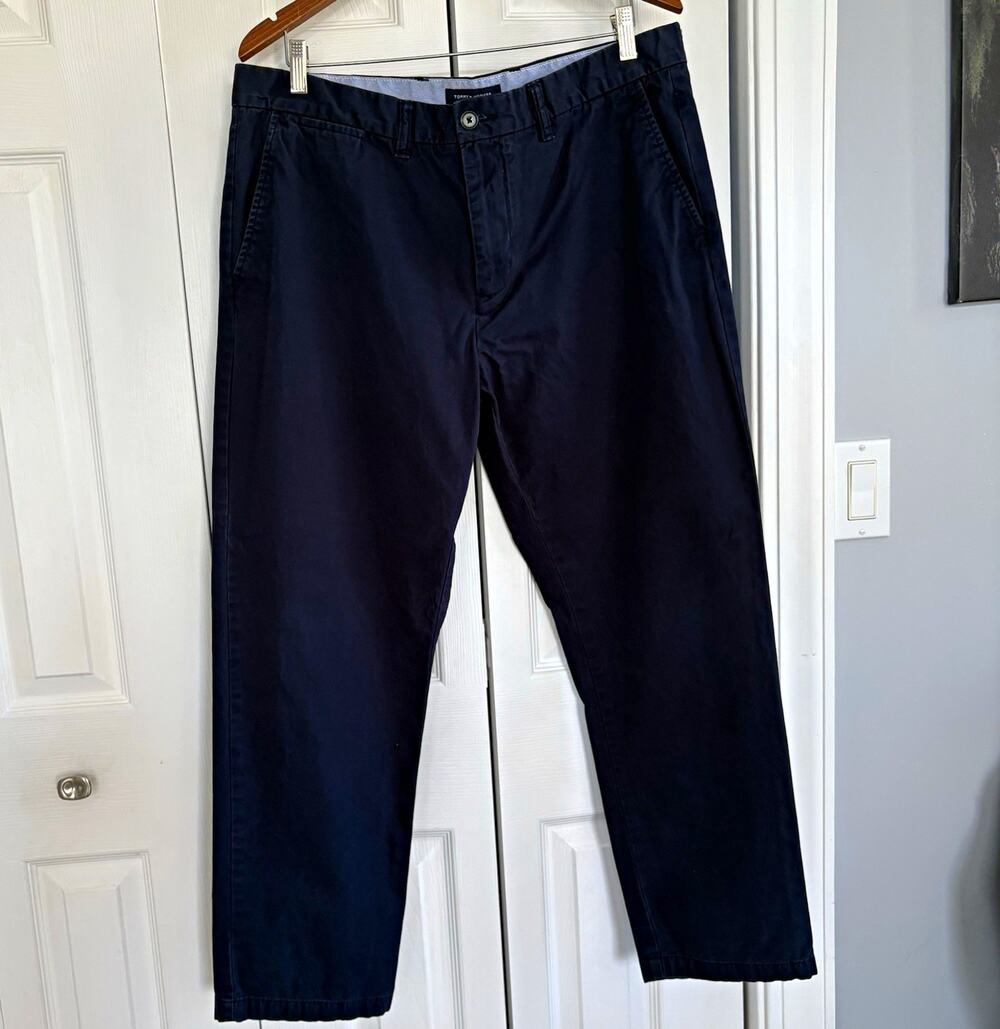 Tommy Hilfiger Men’s Navy Chino Pants 36W Cotton Twill Straight Flat Front